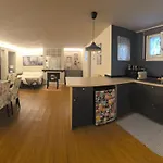 Nocleg ze śniadaniem Comfort Malpensa Check In H 24 Posto Auto Privato 3*