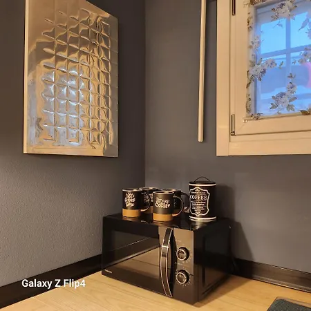 ベッド・アンド・ブレックファスト Comfort Malpensa Check In H 24 Posto Auto Privato