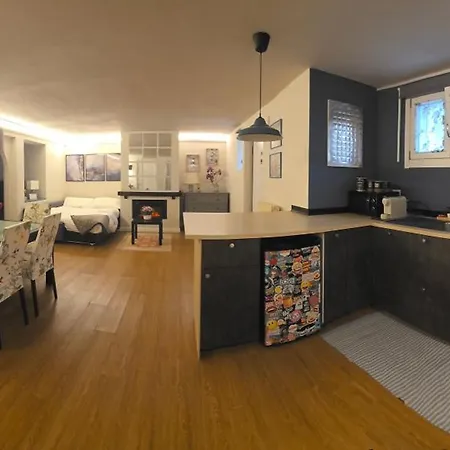 Bed & Breakfast Comfort Malpensa Check In H 24 Posto Auto Privato 3*